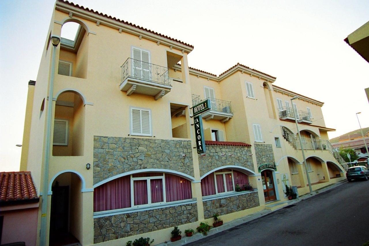 Hotel L'Ancora Santa Teresa Gallura Exterior photo